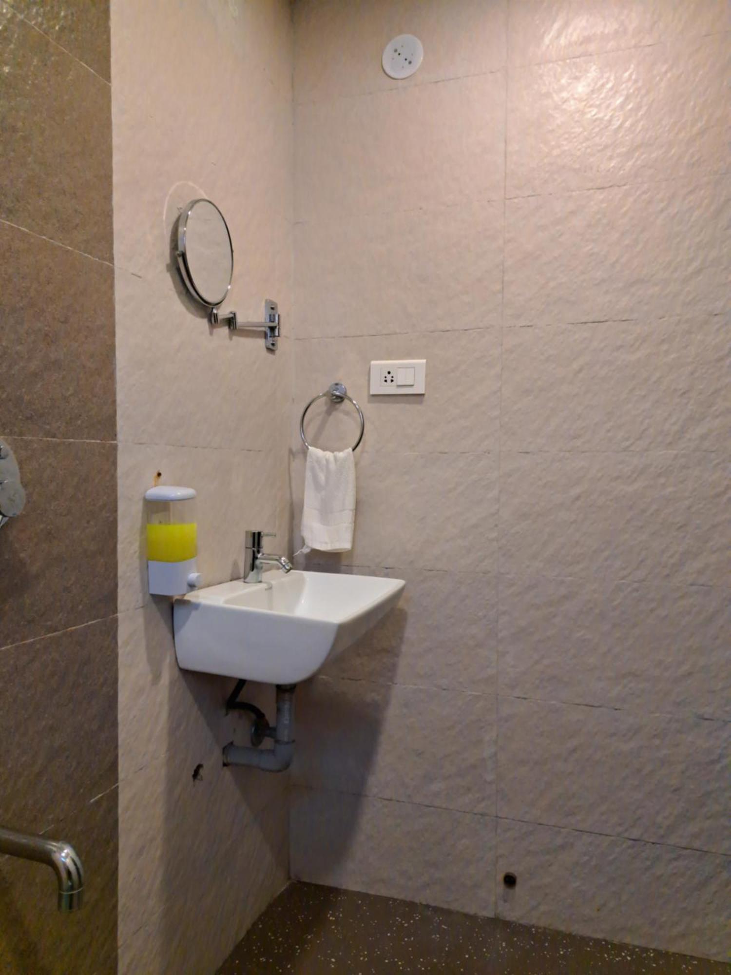 Onella Regency Ξενοδοχείο Panchgani Εξωτερικό φωτογραφία