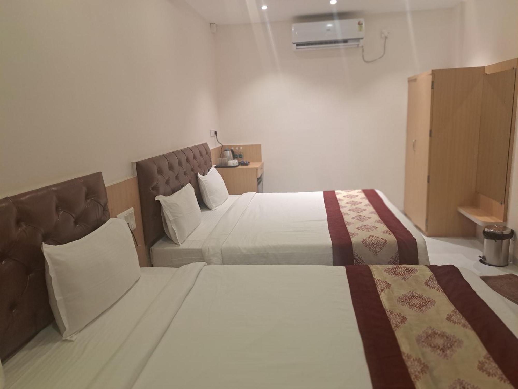 Onella Regency Ξενοδοχείο Panchgani Εξωτερικό φωτογραφία